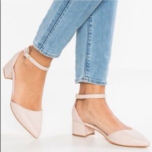 ALDO Zulian Leather Block Heels in Bone Nude NWT